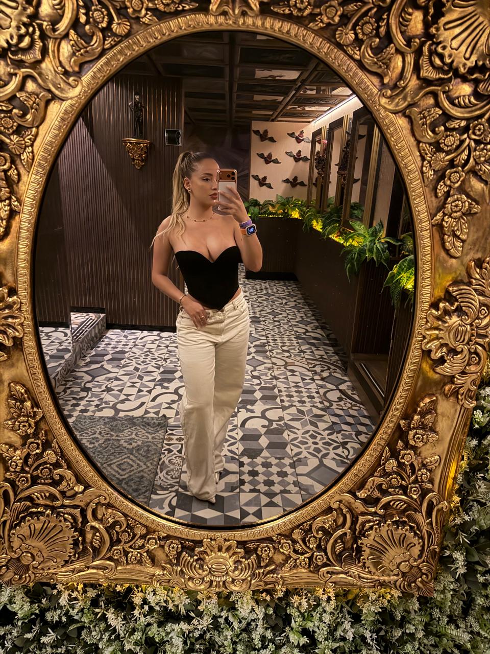 Escort - CAMILA - Ibiza Tops